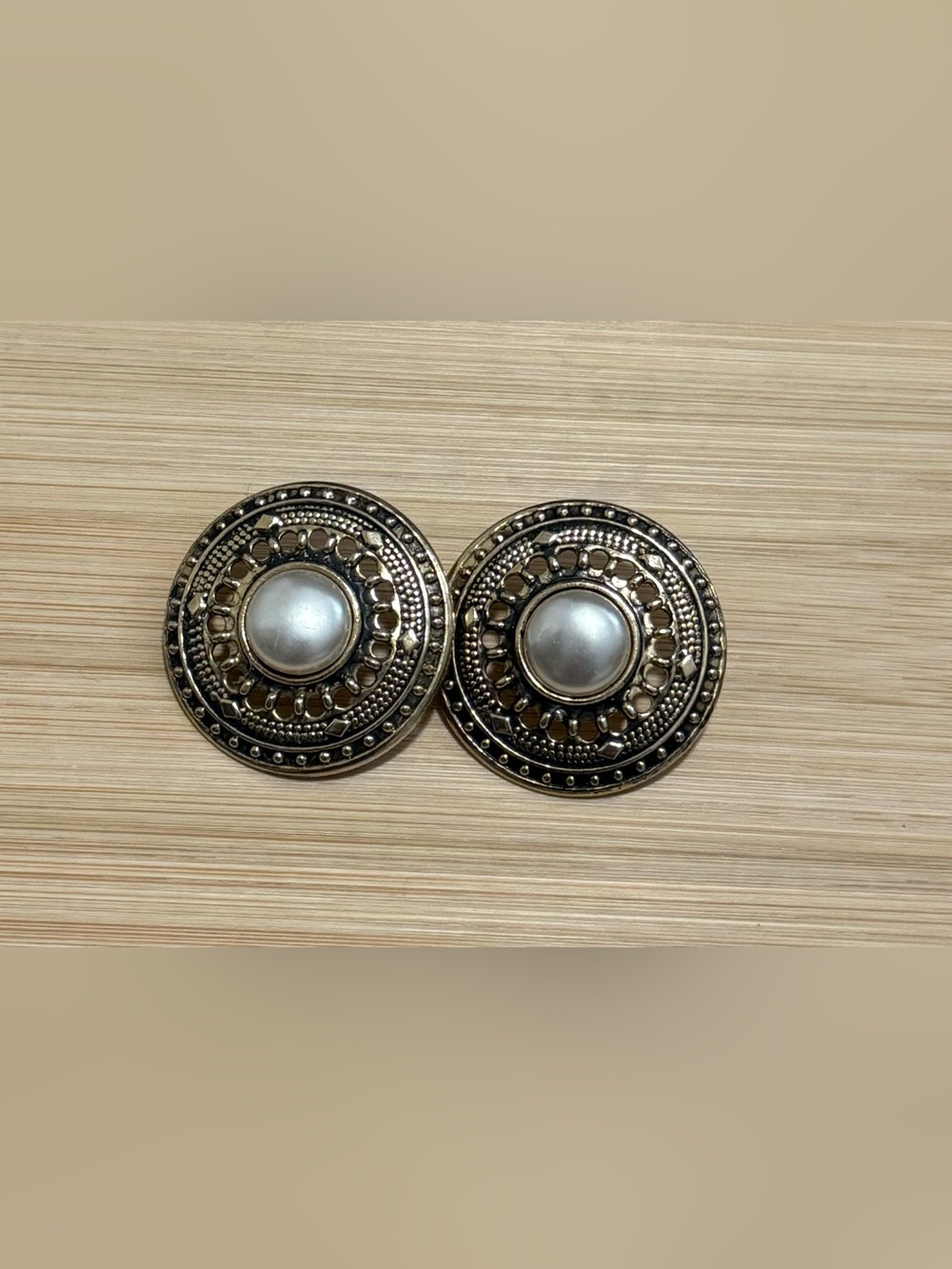 Vintage-Inspired Gold-Tone Round Stud Earrings